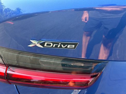 Used 2023 BMW 330e xDrive w/ M Sport Package AWD/4WD image 11