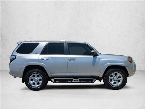 Used 2015 Toyota 4Runner SR5 RWD image 4