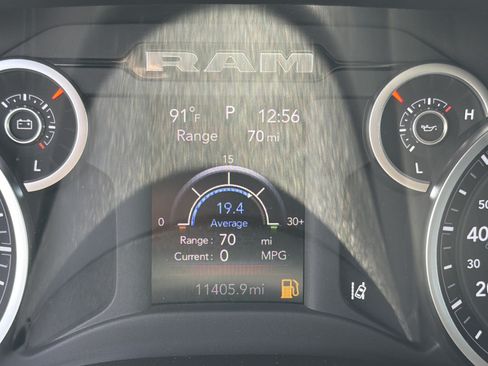 Used 2025 RAM 1500 Big Horn RWD image 21