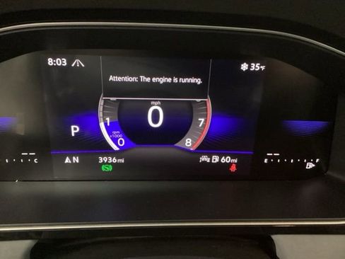 Used 2025 Volkswagen Jetta SE w/ Sunroof Package image 8