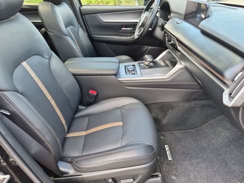 Used 2025 MAZDA CX-90 Plug-In Hybrid w/ Premium Plus AWD/4WD image 23