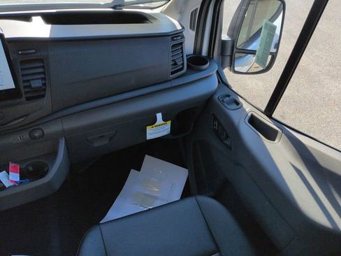 New 2026 Ford Transit 250 148 Medium Roof RWD image 15