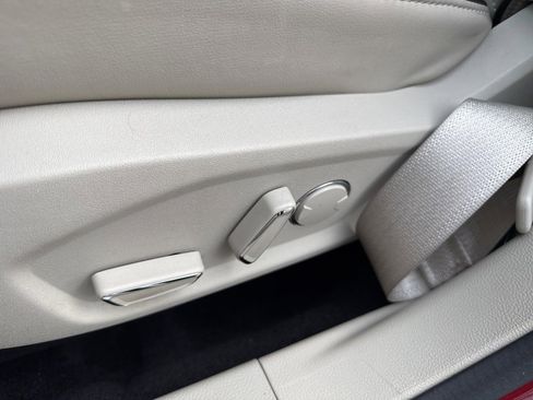 Used 2017 Ford Fusion Platinum image 12