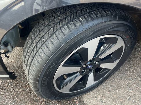 Used 2017 Subaru Forester 2.5i Limited w/ Popular Package #2 AWD/4WD image 23
