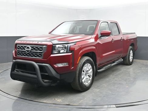 Used 2024 Nissan Frontier SV RWD image 5