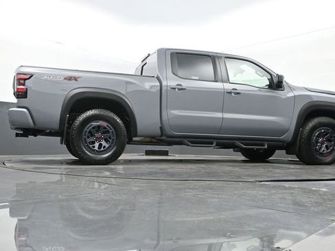 Used 2025 Nissan Frontier PRO-4X image 27