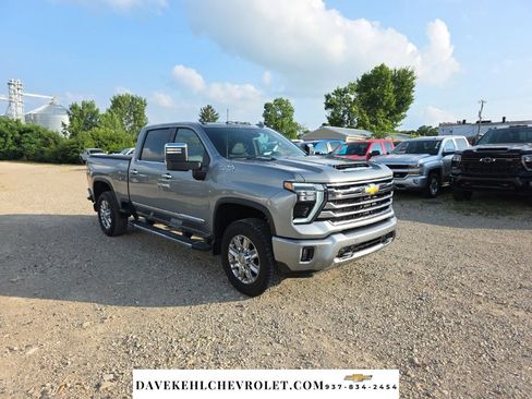 Used 2026 Chevrolet Silverado 2500 High Country w/ High Country Premium Package AWD/4WD image 7