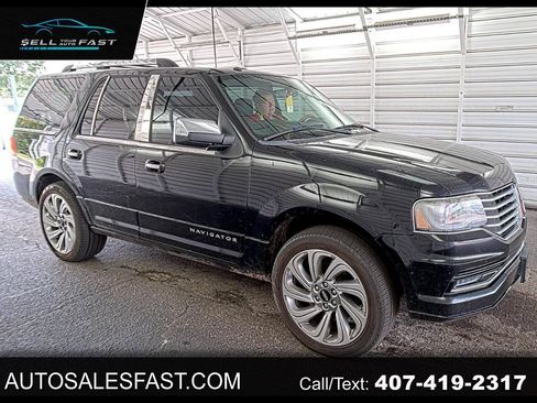 Used 2017 Lincoln Navigator Select AWD/4WD image 1