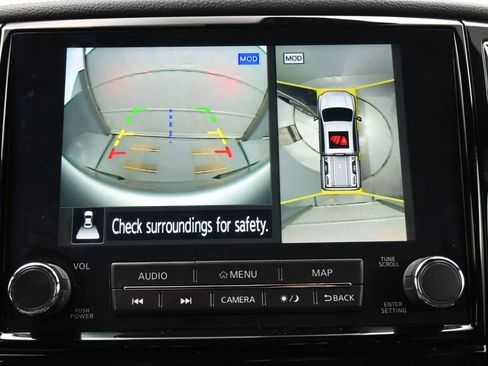 Used 2020 Nissan Titan Platinum Reserve image 25