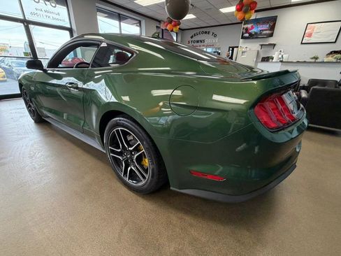Used 2023 Ford Mustang GT Premium image 16