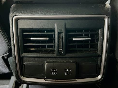 Used 2023 Subaru Forester Premium AWD/4WD image 18