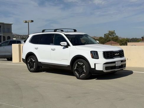 Used 2024 Kia Telluride S w/ S Sunroof Package AWD/4WD image 1