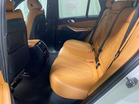 Used 2023 BMW X5 xDrive40i w/ Premium Package image 16