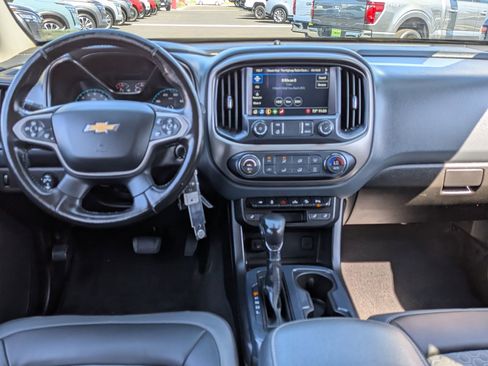 Used 2022 Chevrolet Colorado Z71 w/ Z71 Midnight Edition image 13