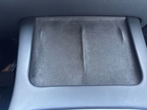 Used 2021 Tesla Model Y Long Range image 22