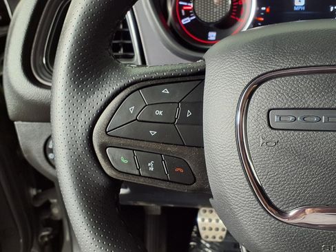 Used 2023 Dodge Challenger R/T RWD image 29