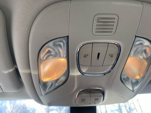 Used 2017 Jeep Compass Latitude w/ Popular Equipment Group image 17