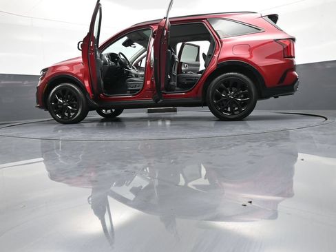 Used 2023 Kia Sorento SX AWD/4WD image 51