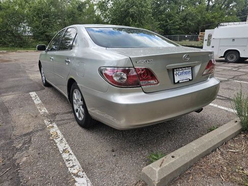 Used 2004 Lexus ES 330 FWD image 3