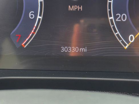 Used 2024 Jeep Grand Cherokee L Limited image 20