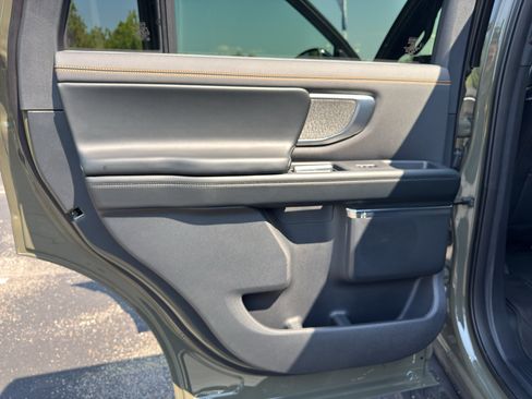 Used 2025 Ford Expedition Tremor AWD/4WD image 22