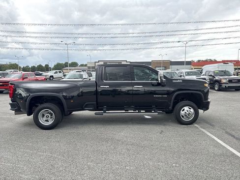 Used 2023 Chevrolet Silverado 3500 High Country AWD/4WD image 14