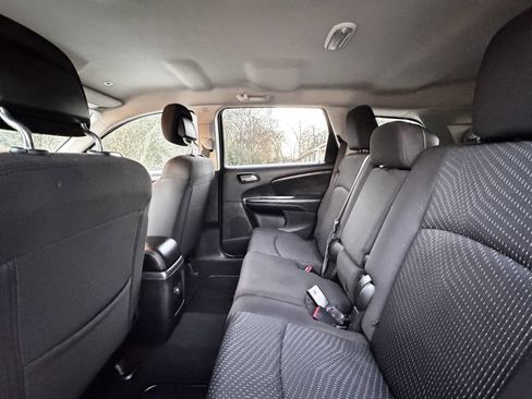 Used 2018 Dodge Journey SE w/ Connectivity Group image 11