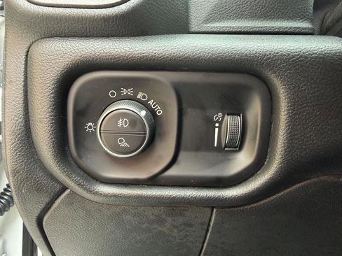 Used 2022 RAM 3500 Tradesman w/ Chrome Appearance Group image 14