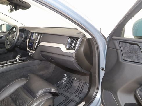 Used 2022 Volvo XC60 B5 Inscription w/ Climate Package image 42