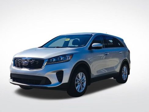 Used 2019 Kia Sorento L image 6