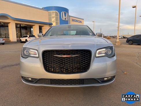 Used 2023 Chrysler 300 S image 2