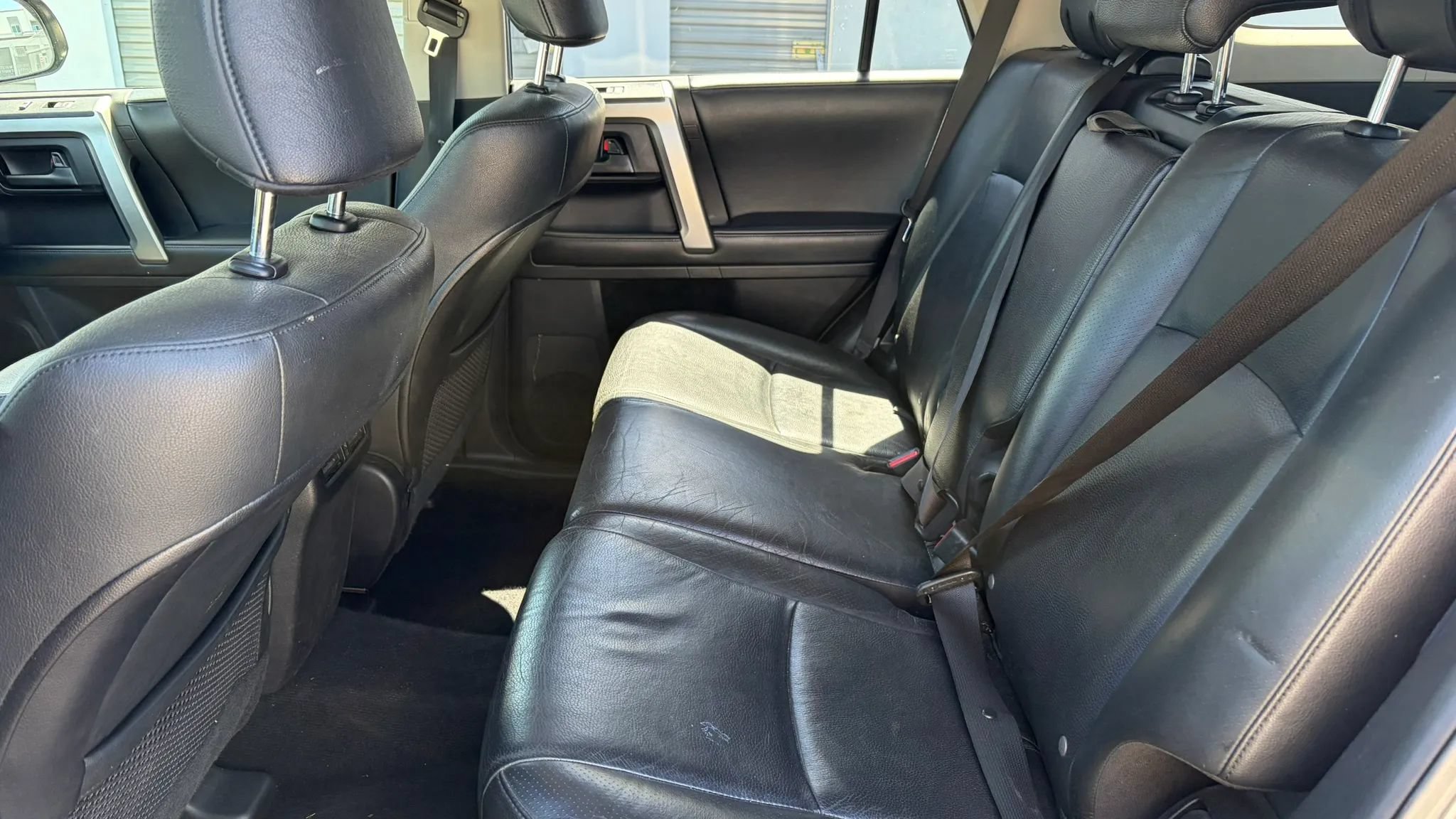 Used 2012 Toyota 4Runner Limited w/ Convenience Pkg AWD/4WD image 11