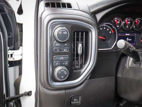 Used 2021 Chevrolet Silverado 1500 LT w/ Bed Protection Package image 21