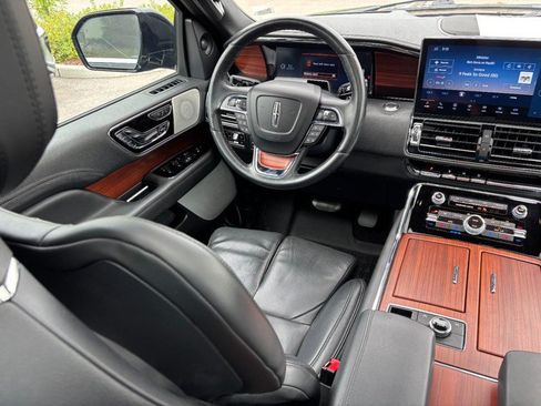 Used 2024 Lincoln Navigator L Reserve AWD/4WD image 13