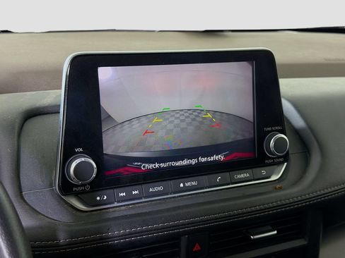 Used 2023 Nissan Rogue SV AWD/4WD image 18