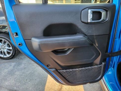 Used 2021 Jeep Wrangler Unlimited Rubicon 4xe w/ Steel Bumper Group image 19