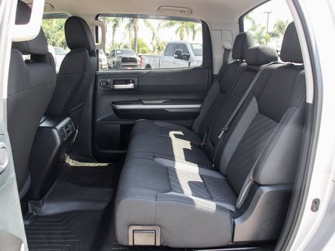 Used 2017 Toyota Tundra SR5 image 31