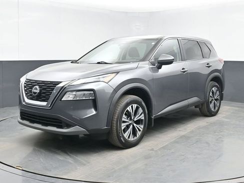 Used 2022 Nissan Rogue SV image 5