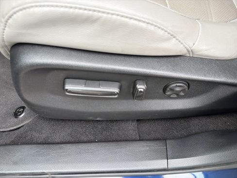 Used 2017 Honda CR-V EX-L image 17