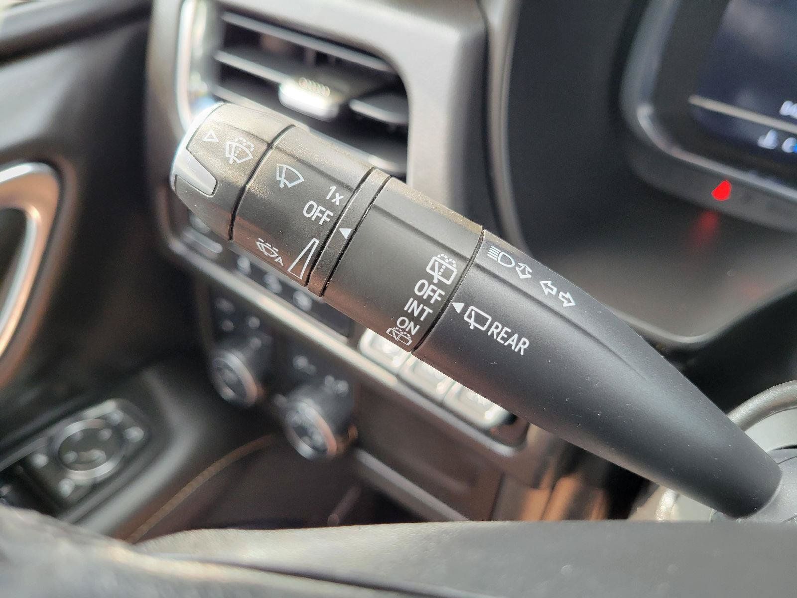Used 2023 Chevrolet Tahoe Premier AWD/4WD image 18
