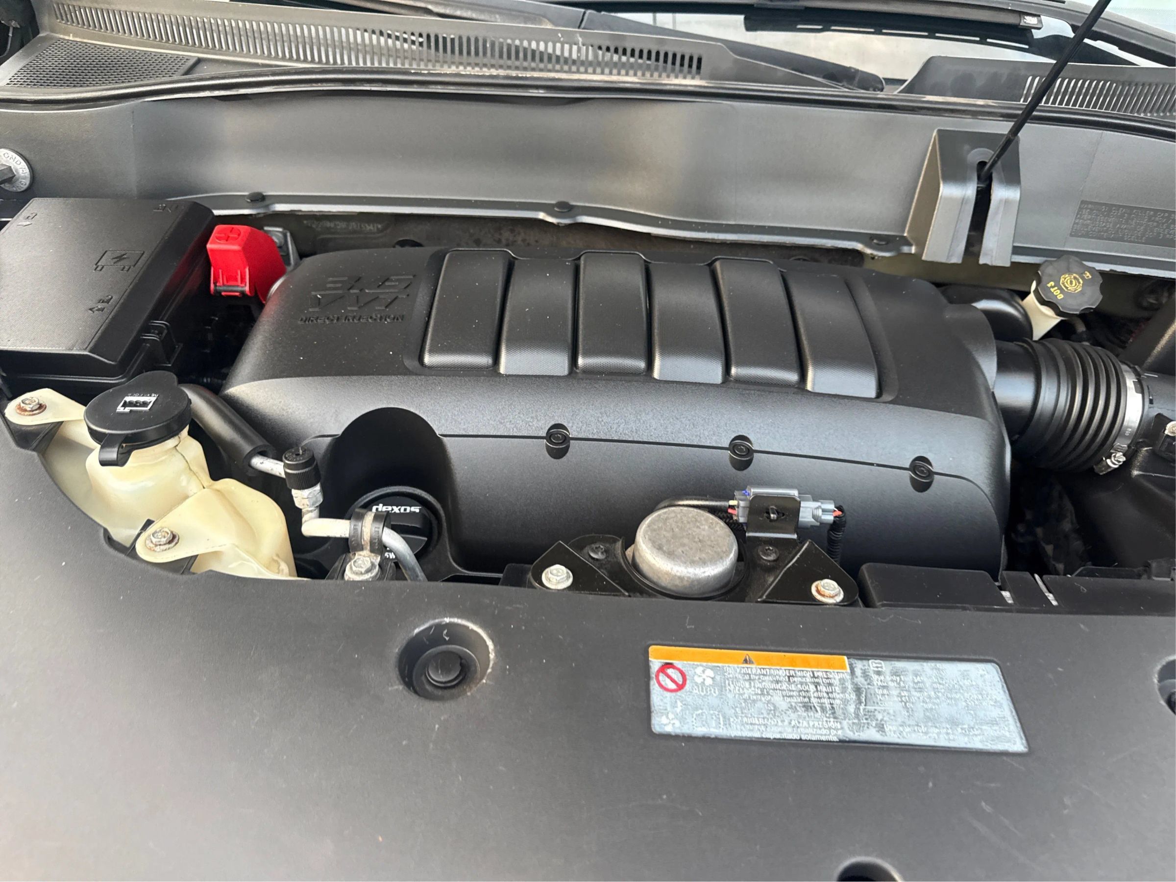 Used 2015 GMC Acadia SLE FWD image 22
