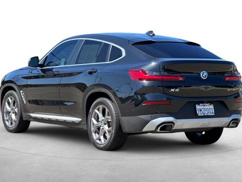 Used 2024 BMW X4 xDrive30i w/ Parking Assistance Package image 4
