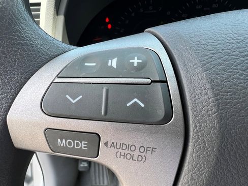 Used 2009 Toyota Camry LE FWD image 15