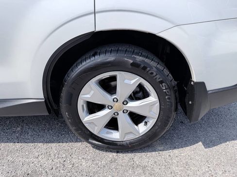 Used 2014 Subaru Forester 2.5i Touring w/ Popular Package #2 image 9