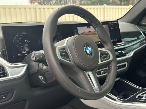 Used 2025 BMW X5 M60i w/ Executive Package image 20
