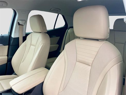 Used 2025 Buick Envision Preferred image 13