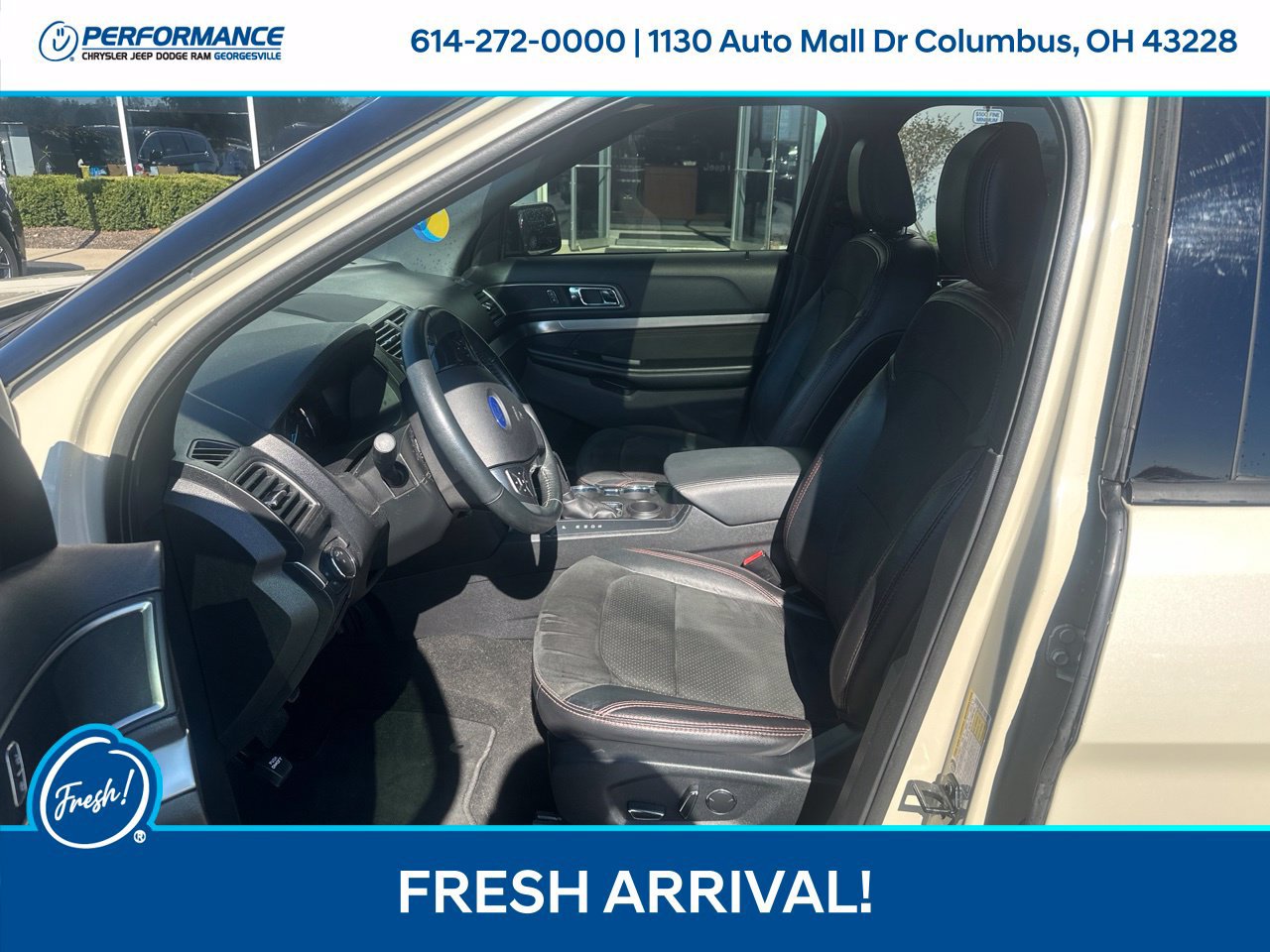 Used 2018 Ford Explorer XLT w/ Equipment Group 202A FWD image 11