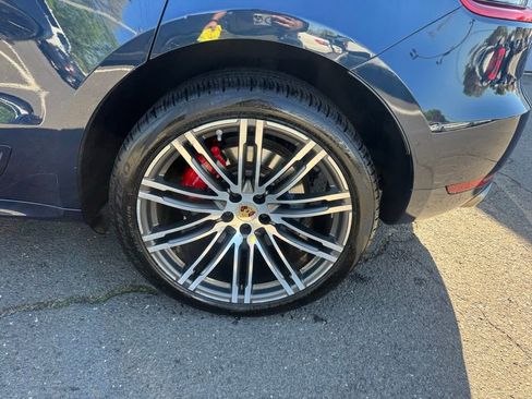 Used 2016 Porsche Macan Turbo AWD/4WD image 14