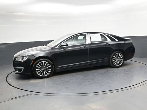 Used 2019 Lincoln MKZ Premiere image 8