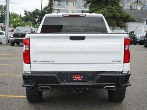 Used 2019 Chevrolet Silverado 1500 Custom Trail Boss w/ Custom Convenience Package AWD/4WD image 4